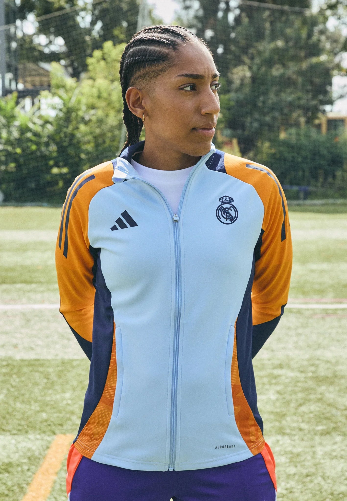 JUNIOR